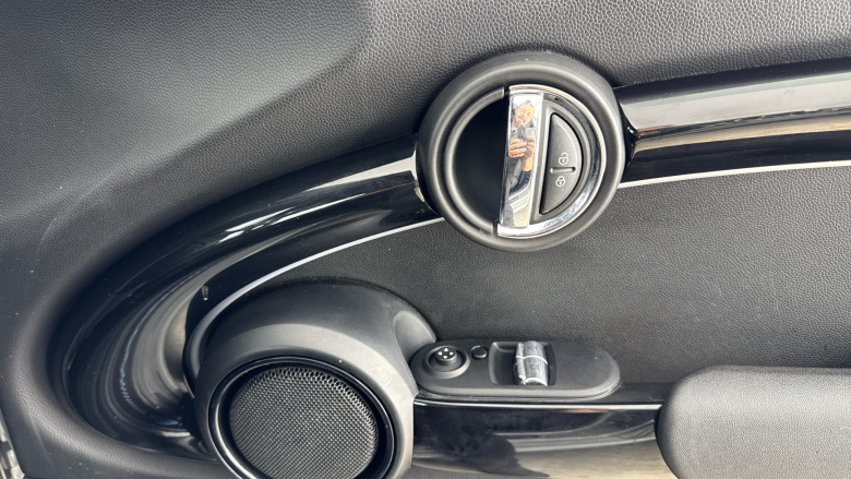 MINI Hatchback 2.0 Cooper S Sport 3dr Auto Petrol Hatchback